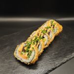 Tempura roll z łososiem