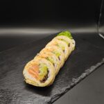 Tamago roll z łososiem